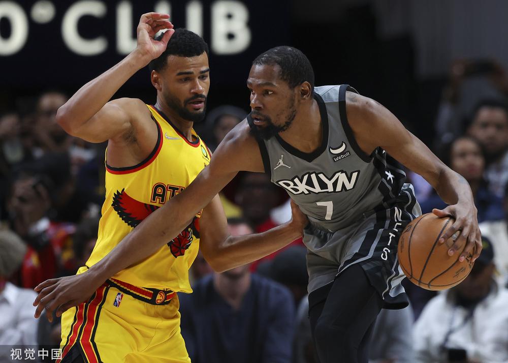  大比分获胜首场状态出色，老鹰观众沸腾！，杜兰特重返赛场热度持续攀升