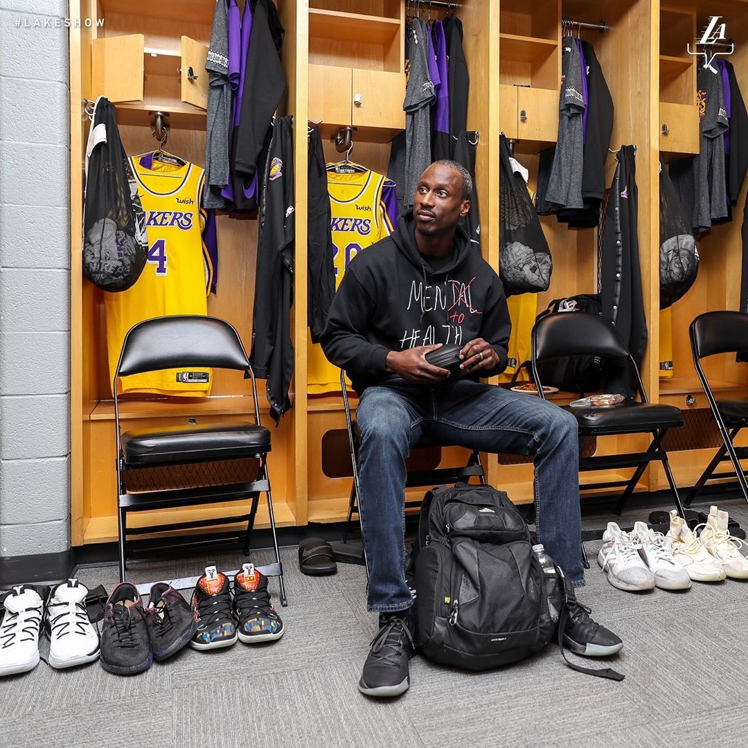 RNG观众热烈欢呼！，德罗巴迎来五赛季出色发挥气势如虹延续(racking中文翻译)